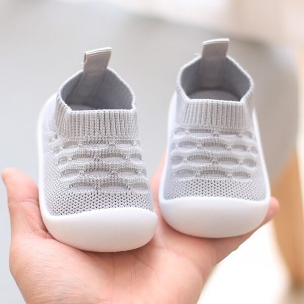 سكيتشر نعل سيليكون