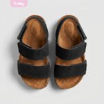 صندل أطفال "Black".