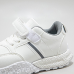 ⁦Kids' White Casual shoes⁩ - الصورة ⁦4⁩